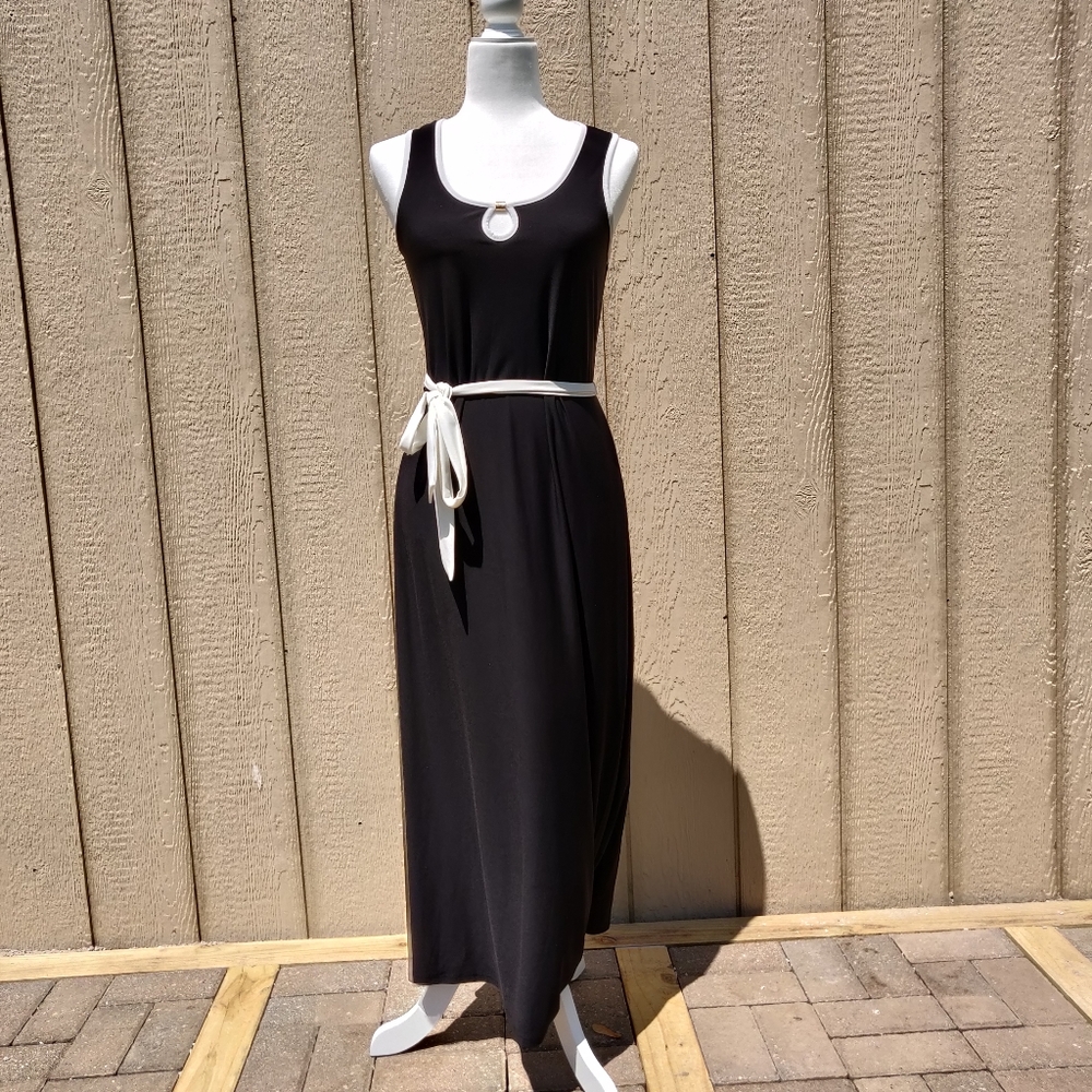 Susan Lawrence Sleeveless Black & White Maxi Dress